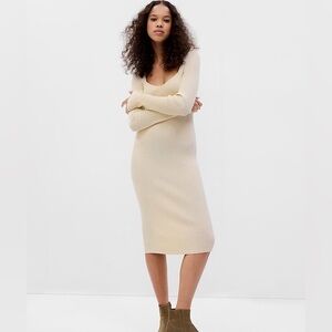 Gap Sweetheart rib knit midi sweater dress